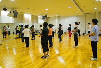 月見の里学遊館内運動施設（水玉プール）の写真2